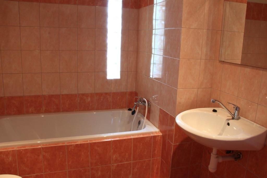 Hostel Narva Pozsony Kültér fotó